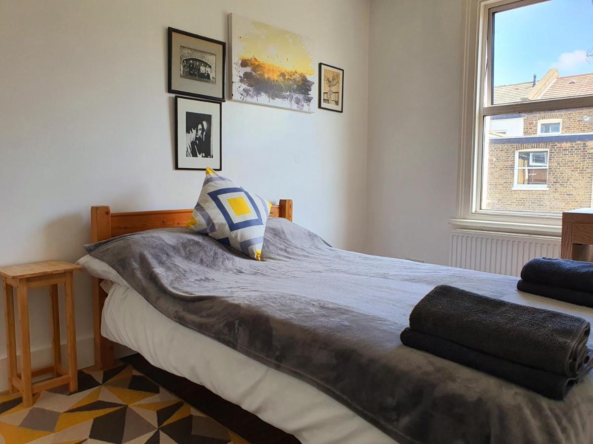 Home In Queen'S Park لندن المظهر الخارجي الصورة